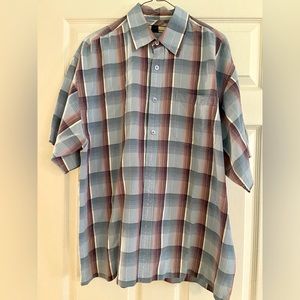 Men’s Tommy Bahama woven button down shirt